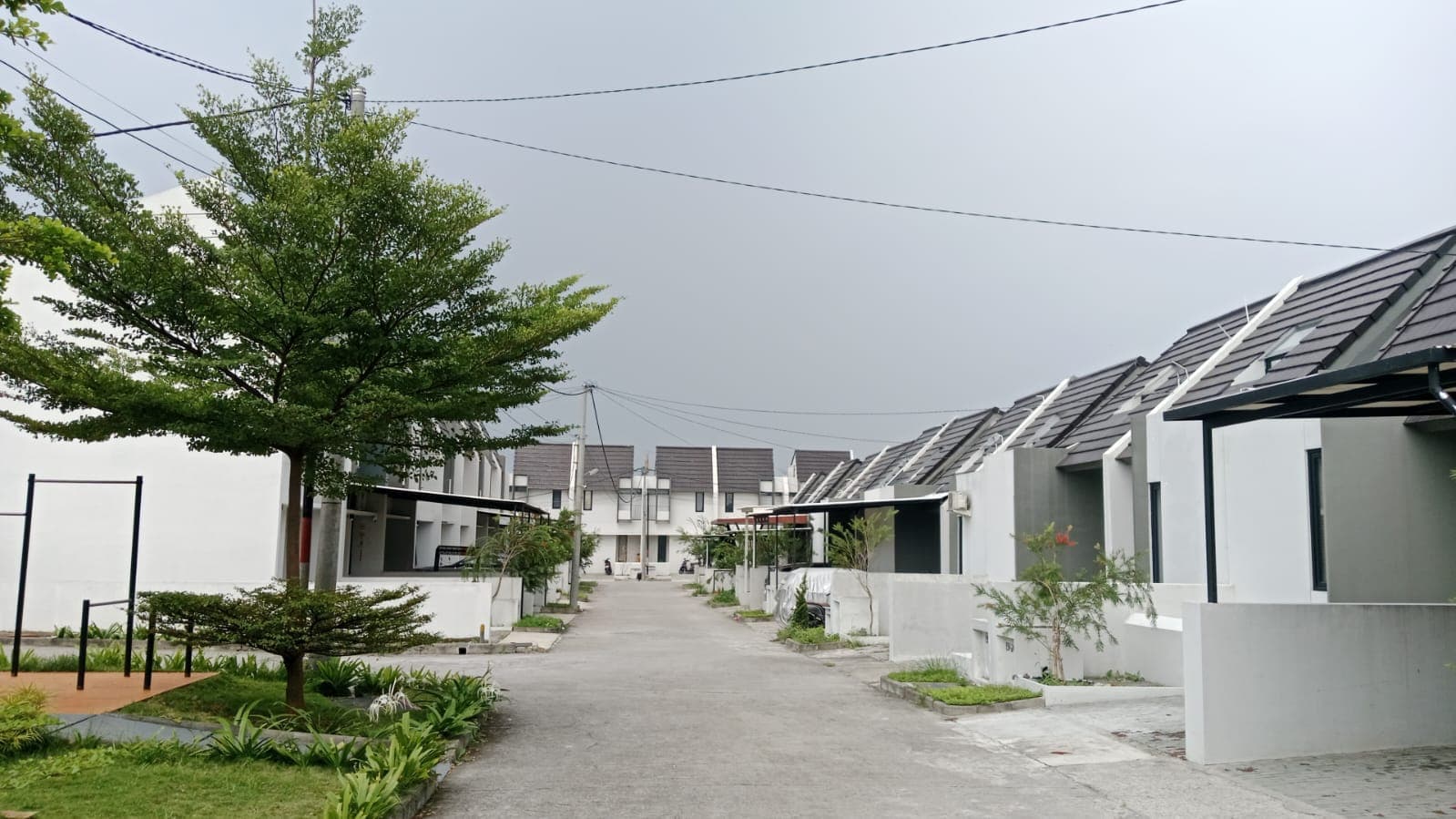 Hinata Living - Rumah 2 Lantai Margaasih