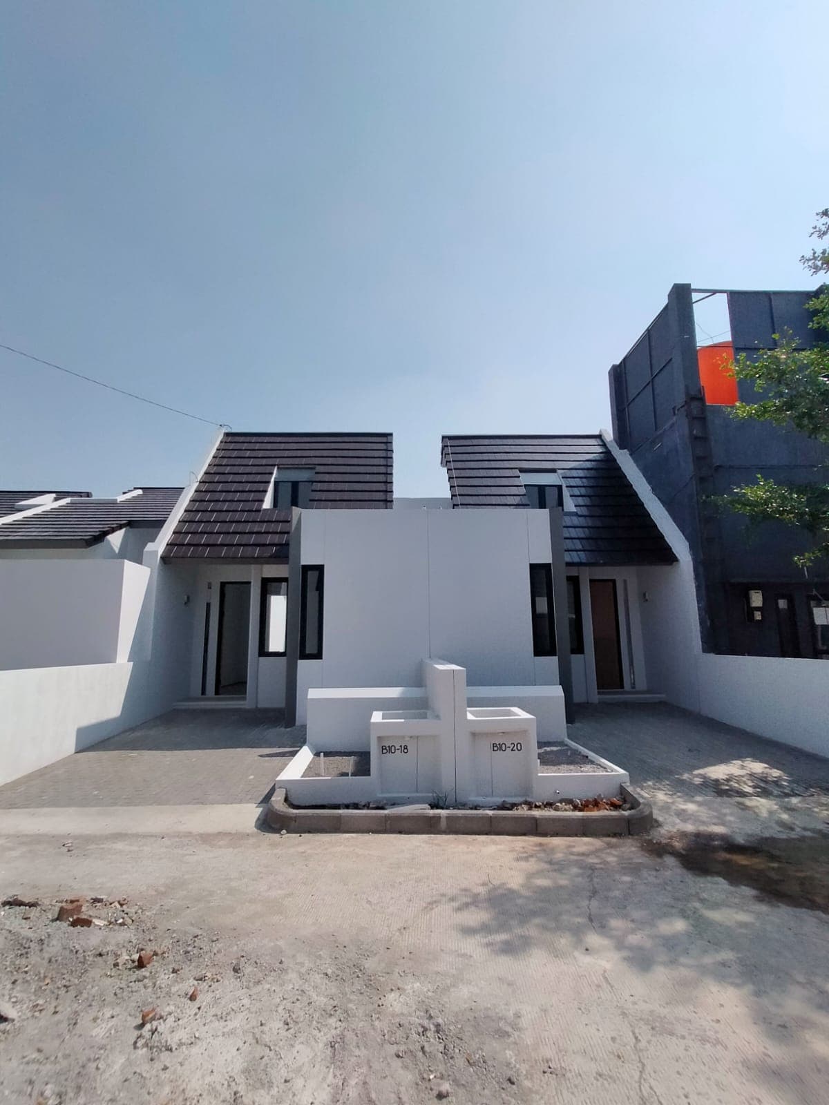Hinata Living - Rumah 2 Lantai Margaasih - foto 3